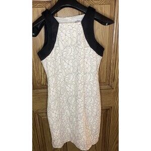 Belle‎ Badgley mischka Sadie Floral Lace and Mesh Cocktail Dress Size 4